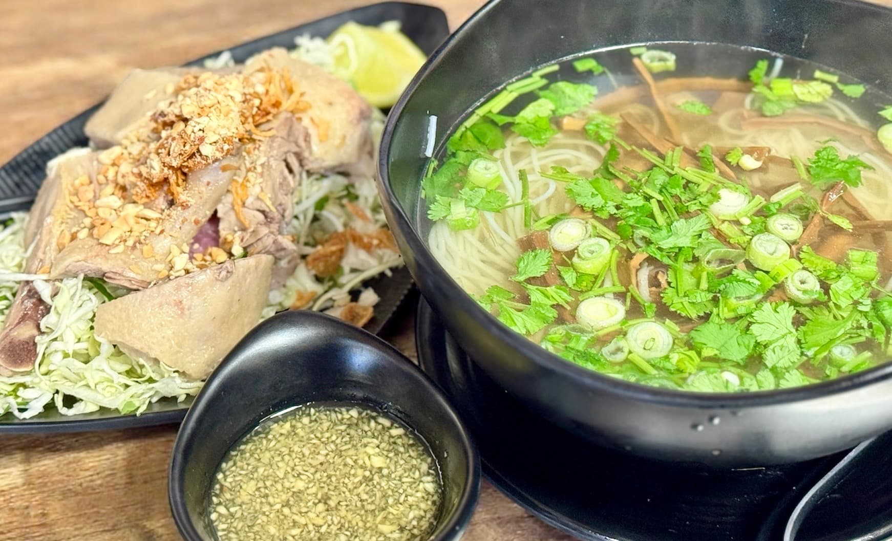 Bún Vịt Sáo Măng